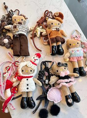 卡通长腿kitty圣诞变装毛绒包包挂件少女心黑皮kt可爱钥匙扣挂饰