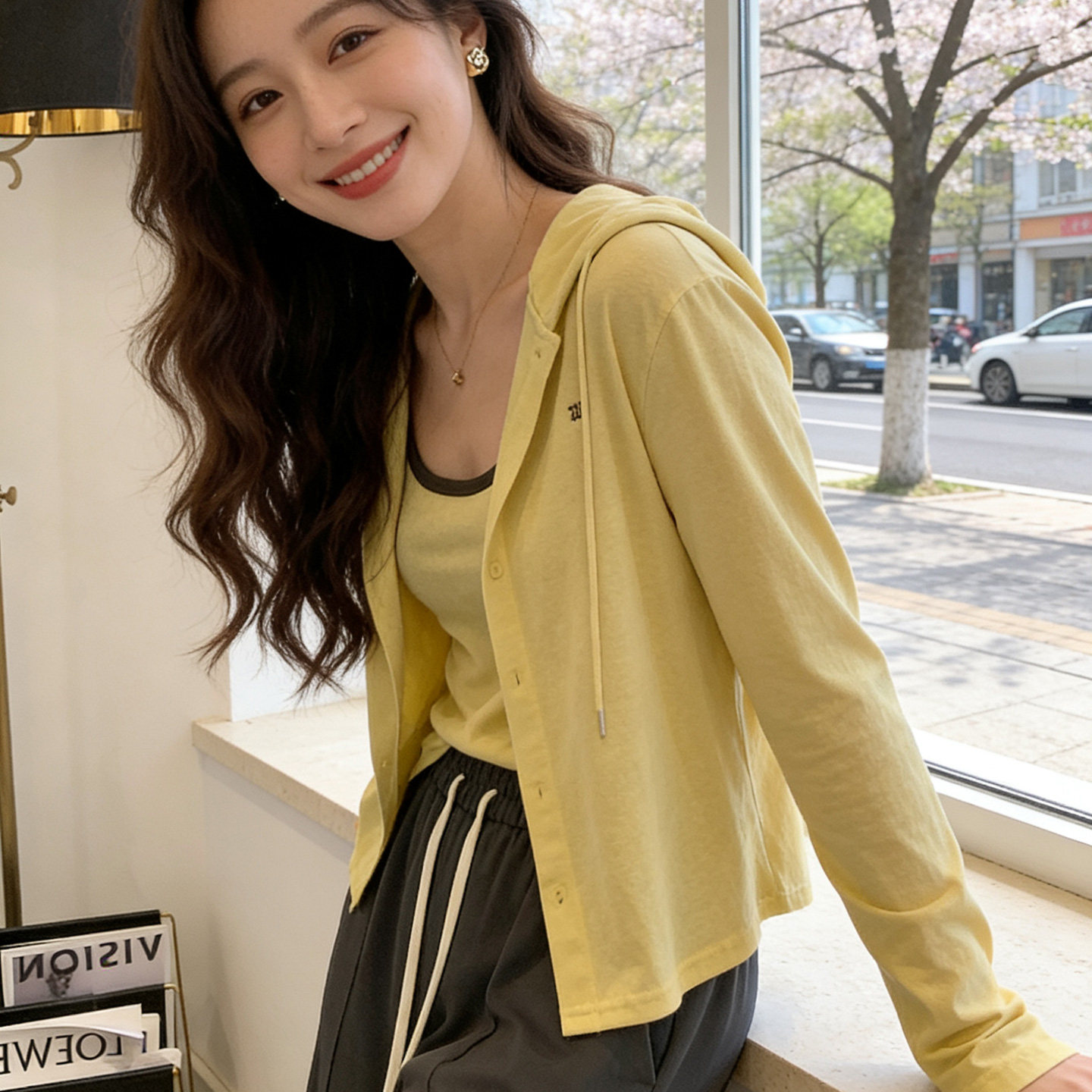 春夏薄款短外套女气质连帽防晒衫图片