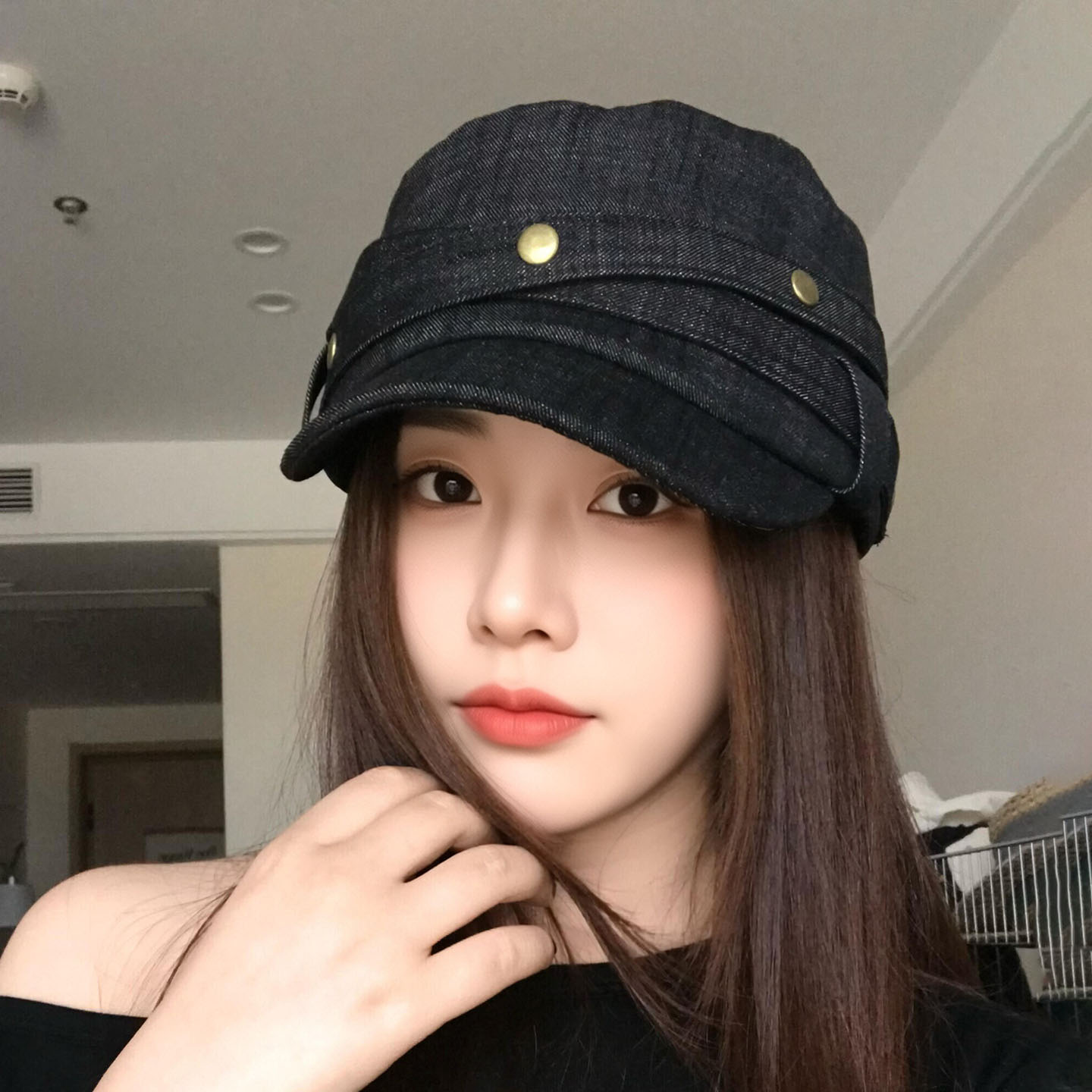 日系复古铆钉显脸小马术帽女