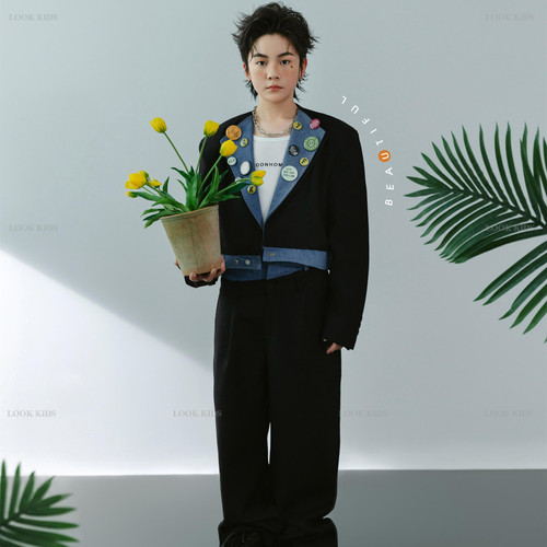 儿童摄影服装影楼拍照主题