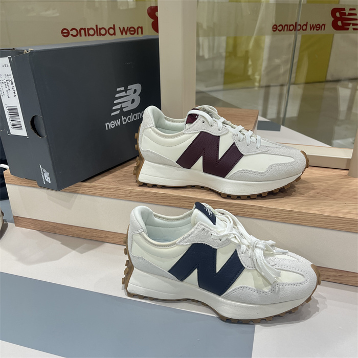 NEWBALANCE复古鞋327KAKB张子枫