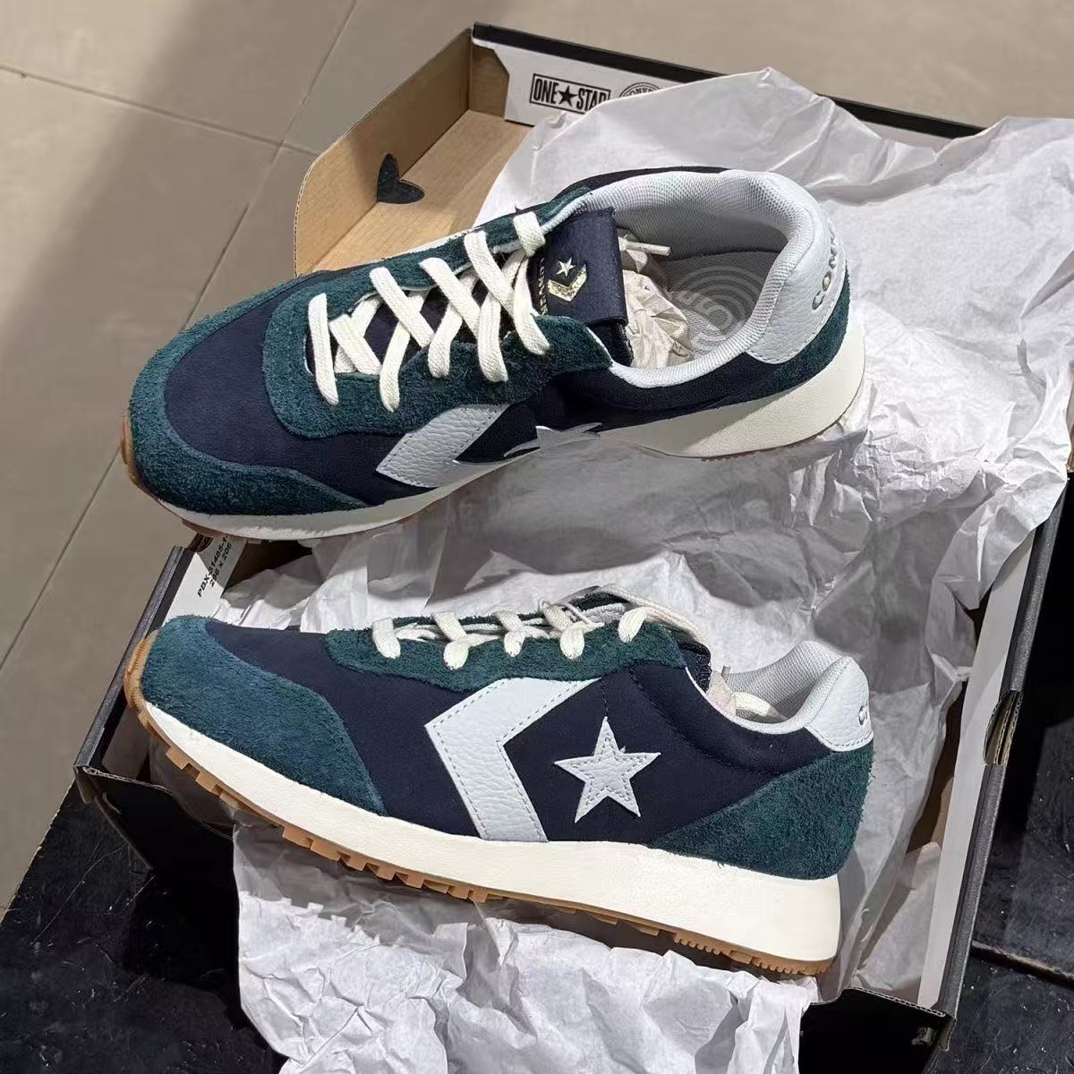CONVERSE OMEGA TRAINER匡威墨绿拼接运动质感复古慢跑鞋 A17676C