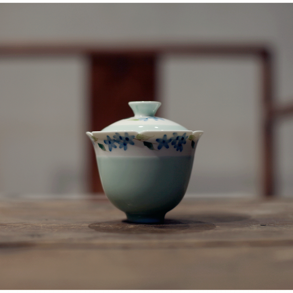 盖碗手绘釉下彩陶瓷茶具