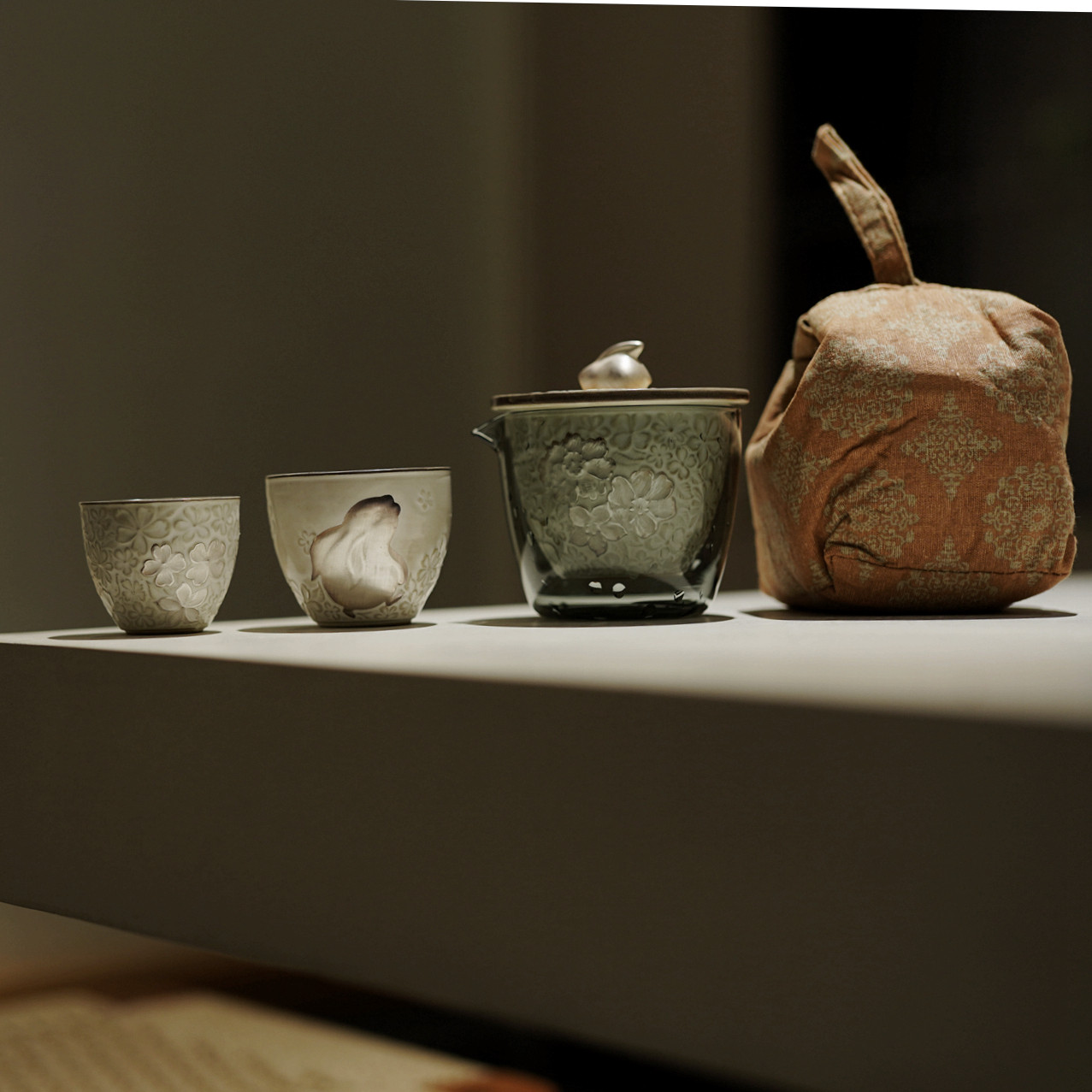 《粉引白》玉兔樱花 便携茶具办公室泡茶旅行收纳 描银工艺釉下彩