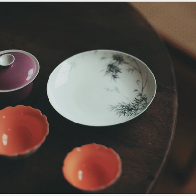 《竹叶绿》内彩墨彩竹逸圆月壶承 盘子 手绘釉下彩