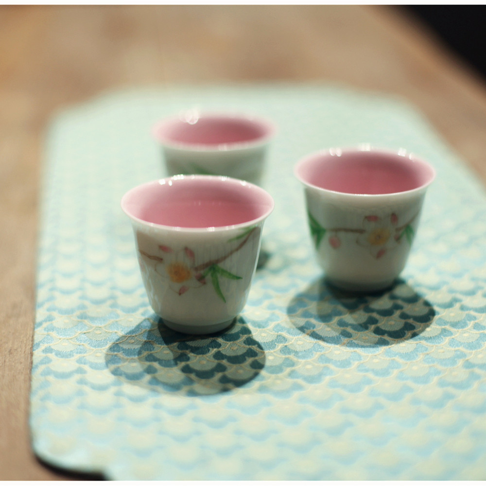 |勿念|《嫩粉桃花》手绘茶具品茗杯茶杯 少女系列 釉下彩高温陶瓷,餐饮具,盖碗,淘宝优惠券,粉丝福利购,淘宝优惠卷