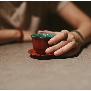 个人杯茶杯红色茶具陶瓷 工匠家品 故宫红 花口主人杯