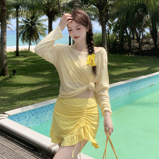 奶黄色大码 泳衣女胖mm遮肉比基尼三件套高级感海边度假风2025新款