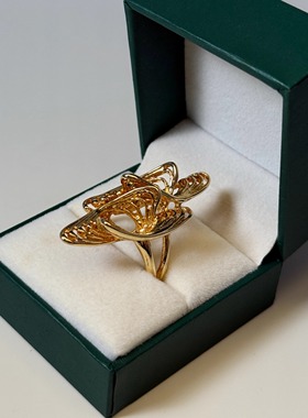 镂空流线形金色戒指中古首饰