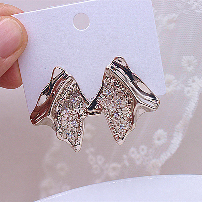 褶皱不规则方形耳钉女新款复古冷淡风简约轻奢高级感气质耳环耳饰,饰品/流行首饰/时尚饰品新,耳环,淘宝优惠券,粉丝福利购,淘宝优惠卷