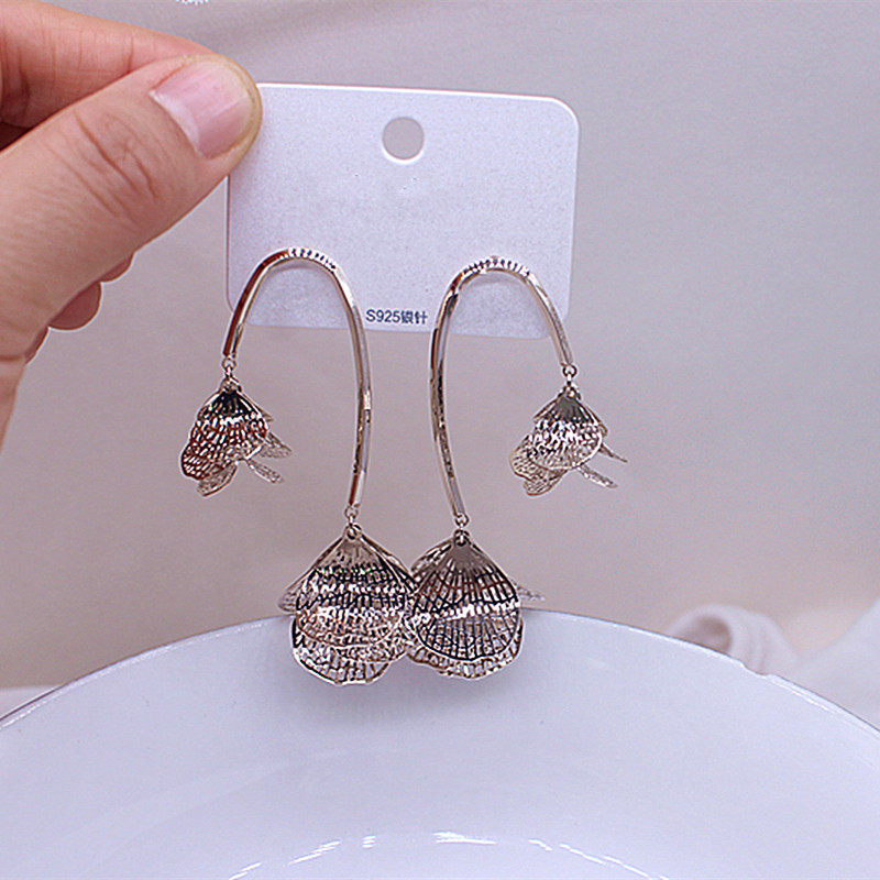 小众设计高级感金属亮片流苏耳环女轻奢时尚百搭花朵新款潮耳饰,饰品/流行首饰/时尚饰品新,耳环,淘宝优惠券,粉丝福利购,淘宝优惠卷