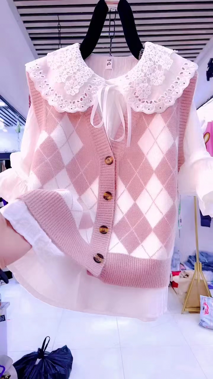 短款马甲+衬衫分体两件套