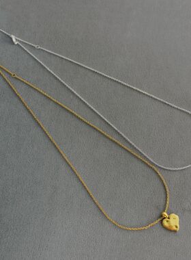 25年春季不规则爱心项链文艺复古简约气质百搭个性肌理爱心锁骨链