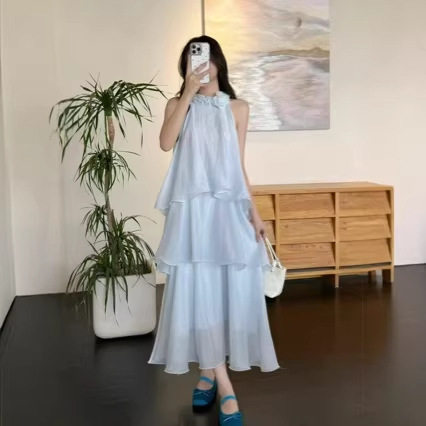 度假风挂脖无袖蛋糕裙女夏白色长裙显瘦连衣裙拍照好看超仙仙女裙