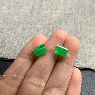 8.1 天然A货缅甸翡翠 方块一对 尺寸 6.1