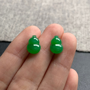 10.5 尺寸 7.8 3.4 3.3 天然A货缅甸翡翠 7.7 葫芦一对