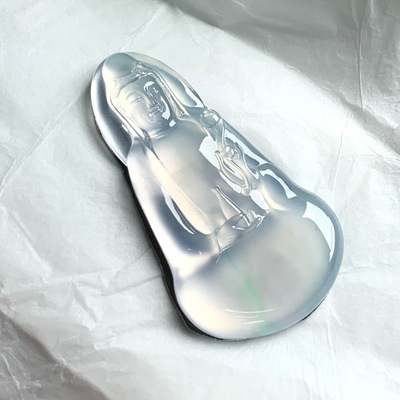 天然A货缅甸翡翠 观音 尺寸 : 55.4-30-4.7