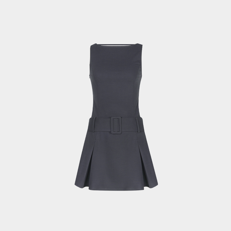 充满活力的夏日少女运动风，千禧风，酷女孩