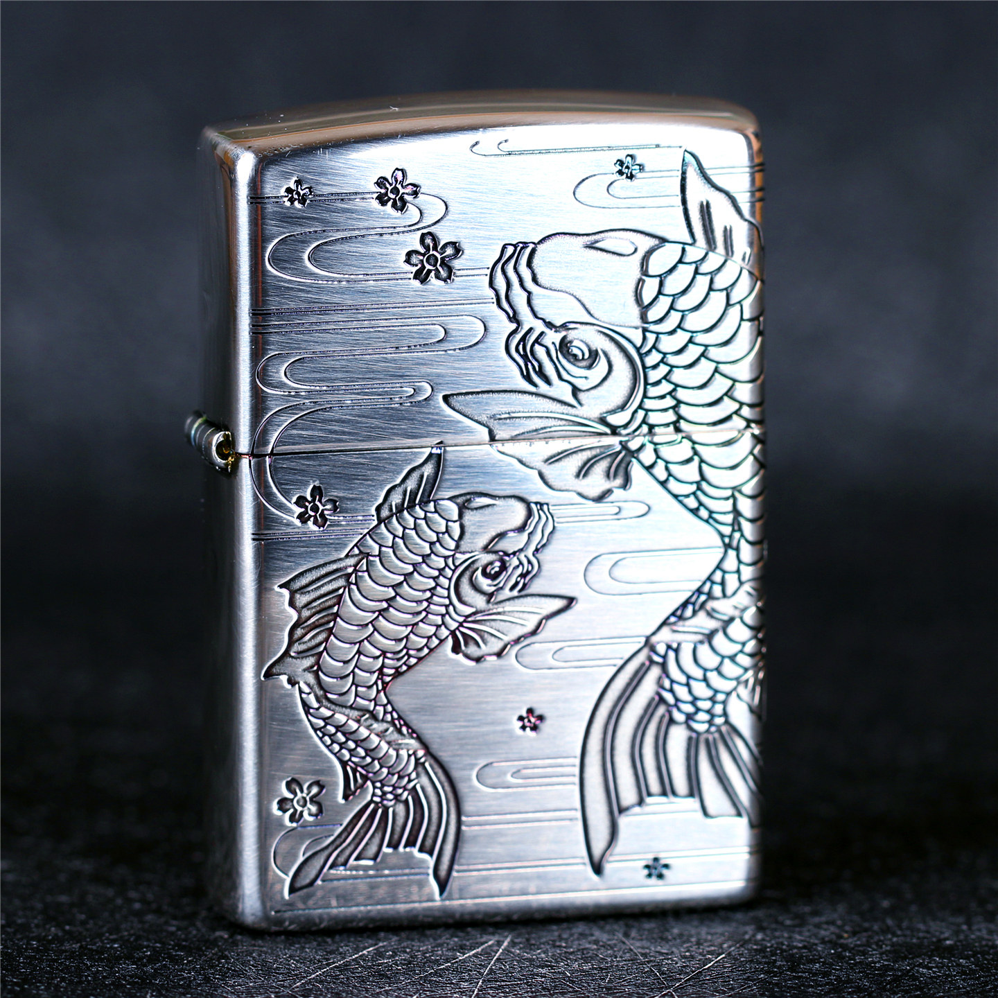 zippo芝宝煤油防风打火机 日版原装镀银环绕雕刻 鲤鱼  男士礼物