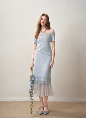 2026春新款短袖针织衫女修身显瘦百搭纯色上衣半身裙两件套微透