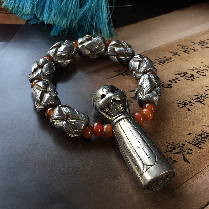掌柜珍藏 藏传清代寒铁天铁手串尸托林印章原创设计藏银银饰桶珠