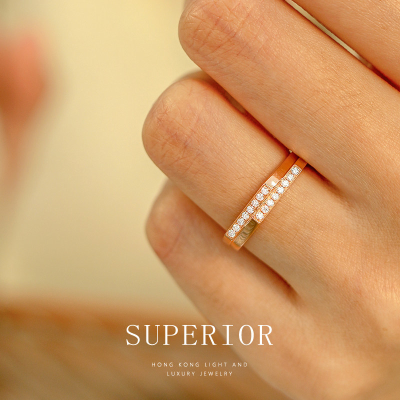 superior珠宝 18k玫瑰金戒指女个性镶钻情侣对戒轻奢彩金婚戒一对