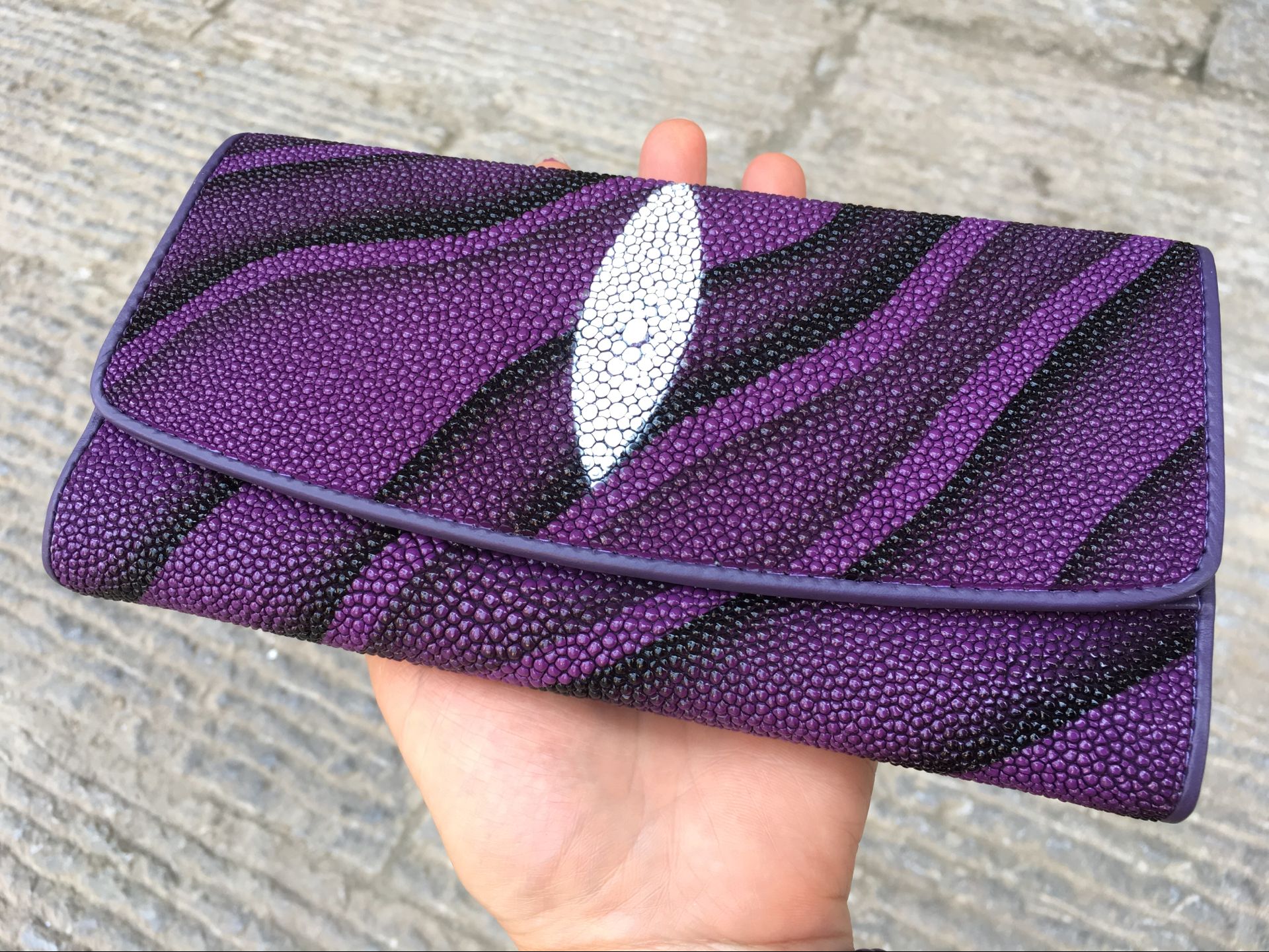 正品珍珠鱼皮钱包 女士真皮3折长款钱夹魔鬼鱼皮钞票夹