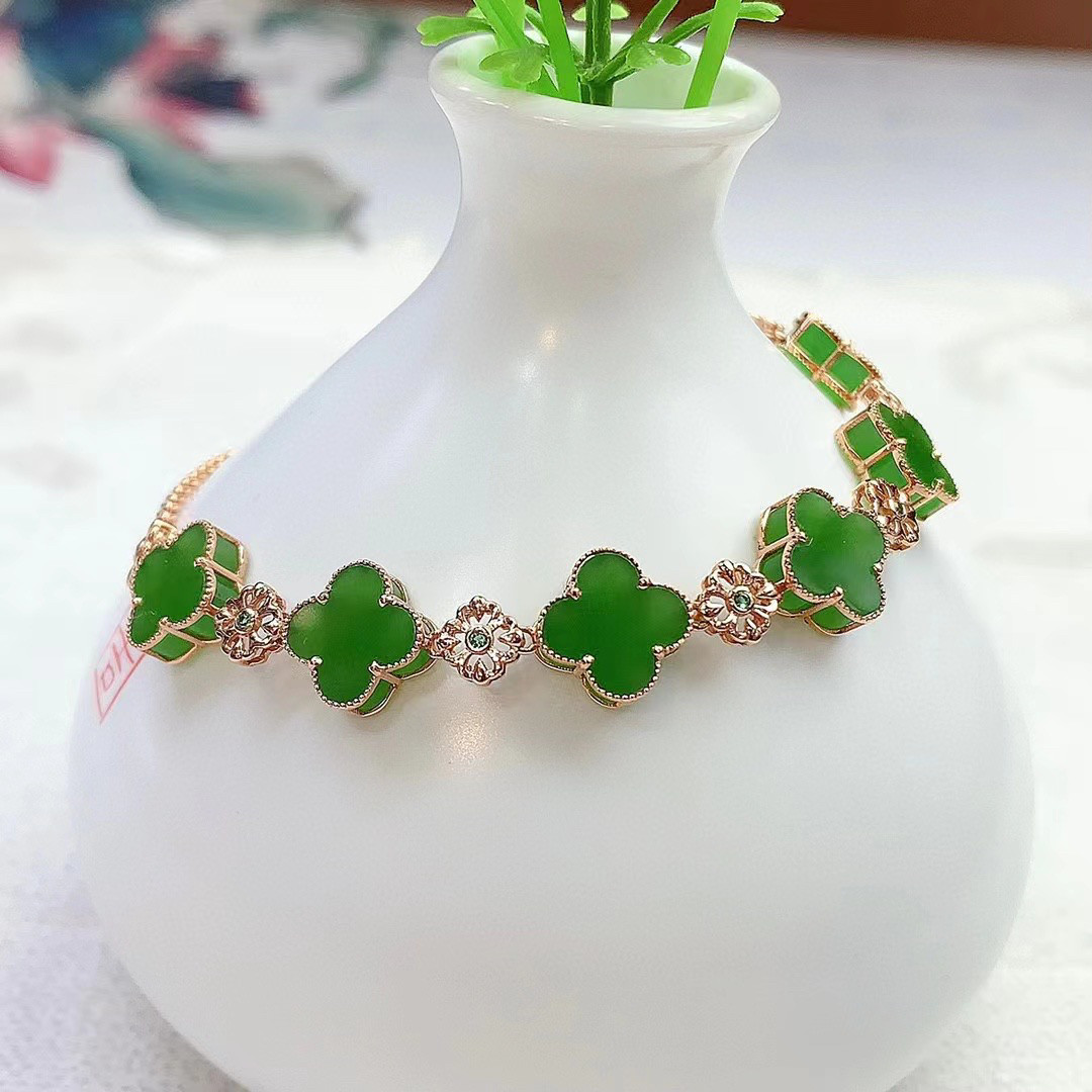 天然和田玉碧玉四叶草手链手饰18k金镶嵌轻奢款女士高档首饰礼物