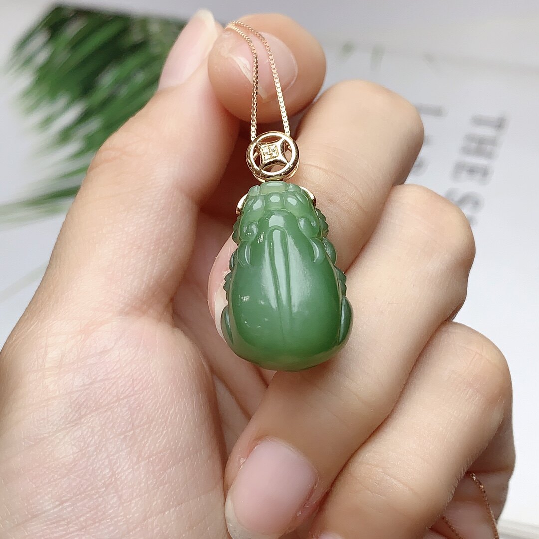 18k金精工镶嵌和田玉碧玉金猫眼貔貅吊坠精品和田玉项坠高档首饰