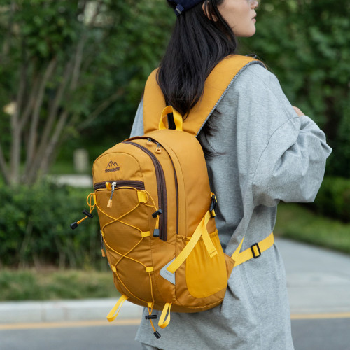 户外双肩包新品2026男女通用轻便旅行背包徒步登山包大容量书包
