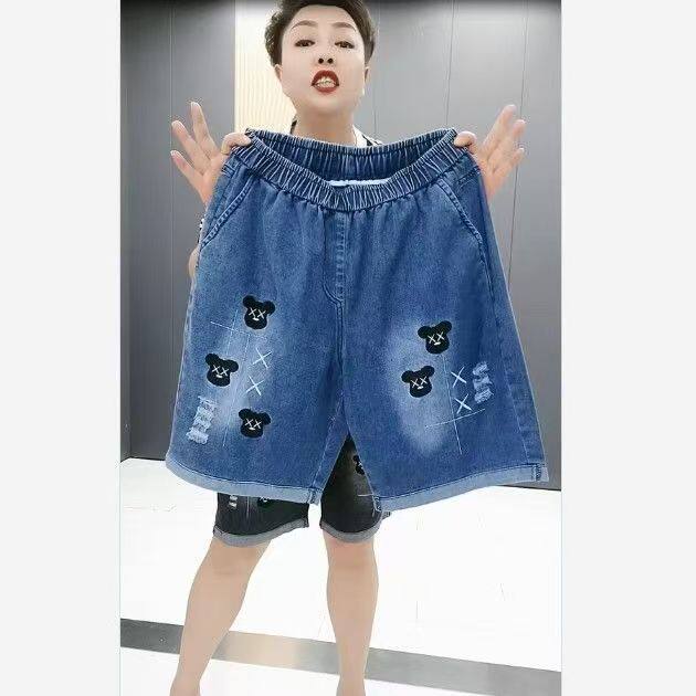 2026今年流行小熊刺绣软牛仔中裤洋气减龄宽松舒适松紧腰短裤潮女