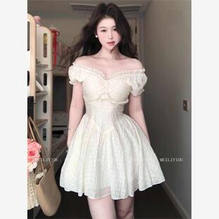 大码 连衣裙女气质收腰显瘦减龄短裙子 胖MM法式 纯欲甜美V领泡泡袖