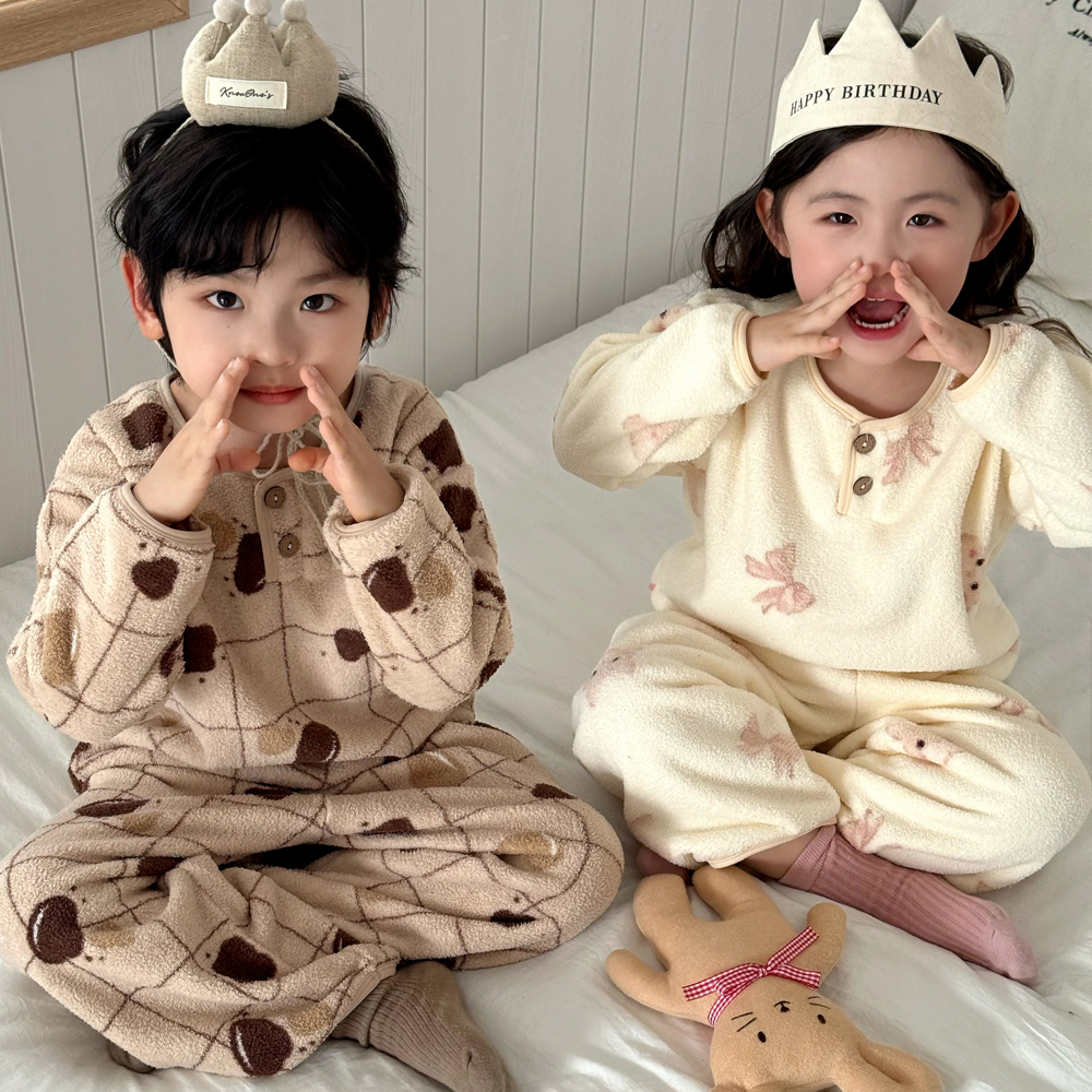 儿童睡衣套装秋冬款雪呢绒家居服