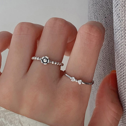 宁宁冷淡风小巧结爱心戒指女ins好评如潮闪钻复古泰银风食指戒