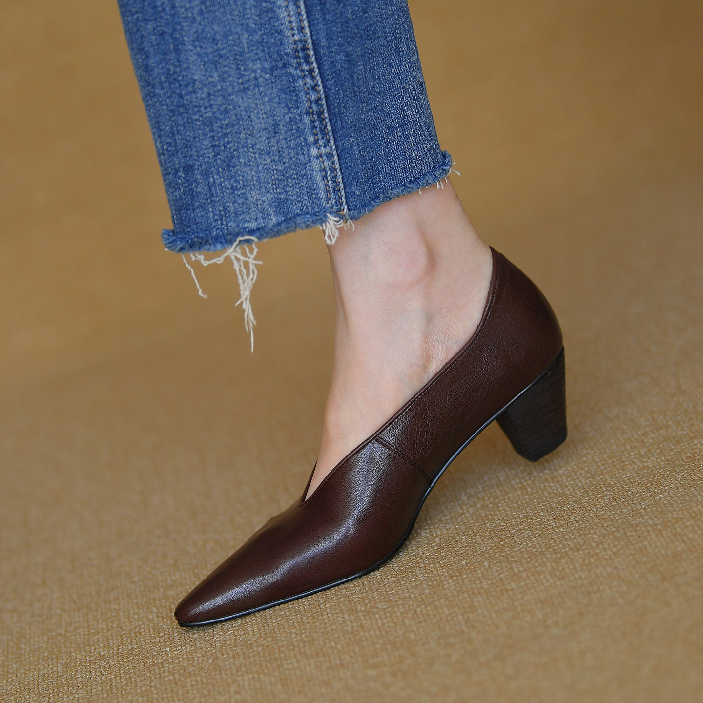 皮厚先生 里外全皮尖头女鞋中跟 复古粗跟深口单鞋女春秋款小皮鞋,女鞋,深口单鞋,淘宝优惠券,粉丝福利购,淘宝优惠卷