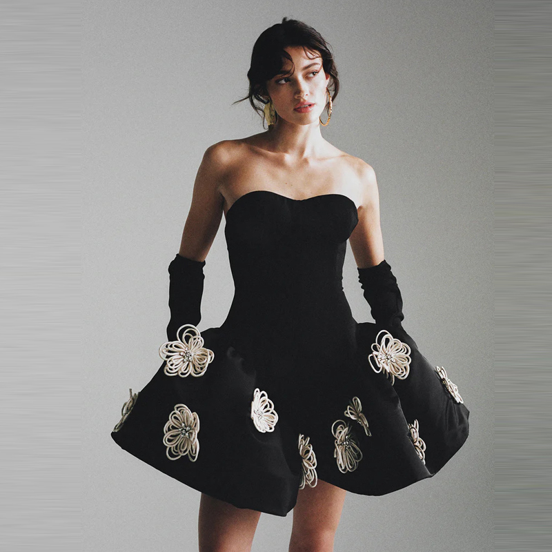 小众在逃公主蓬蓬裙重工黑色抹胸