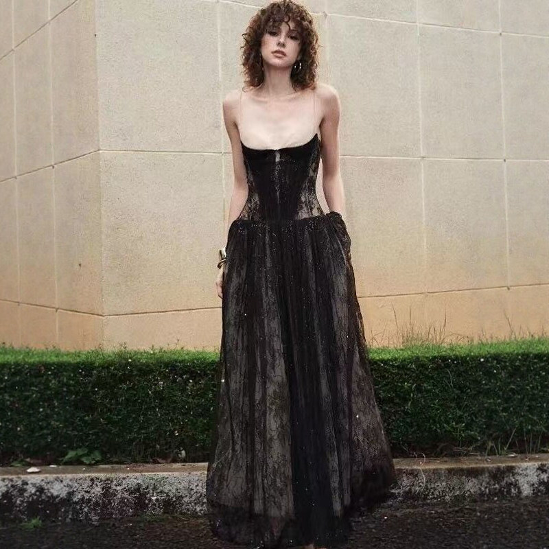 黑天鹅风无袖收腰蕾丝长裙礼服女