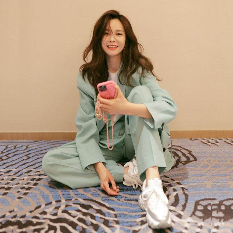 韩版时尚薄款显瘦西装两件套装女