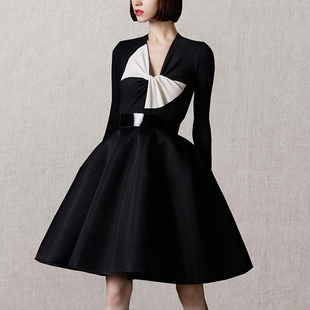 赫本风黑白色拼接蝴蝶结连衣裙名媛收腰显瘦聚会小礼服蓬蓬A字裙