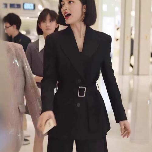 黑色修身显瘦军装风小西服套装女