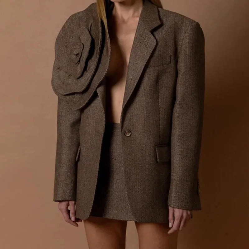 复古风立体花朵西装女长袖宽松设计感一粒扣咖色外套老钱风西服潮