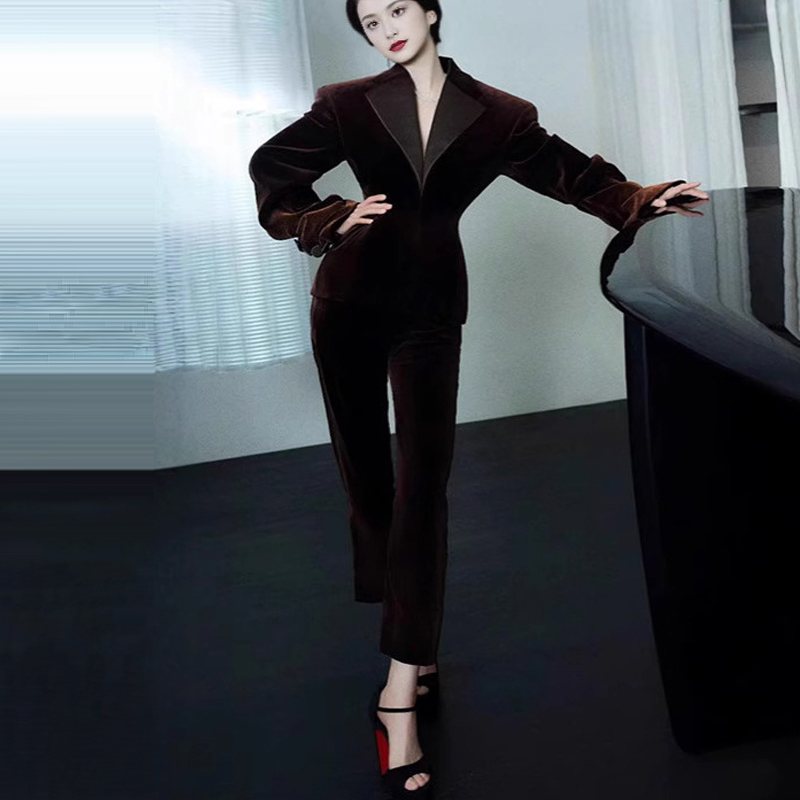 通勤风修身显瘦丝绒西服两件套装