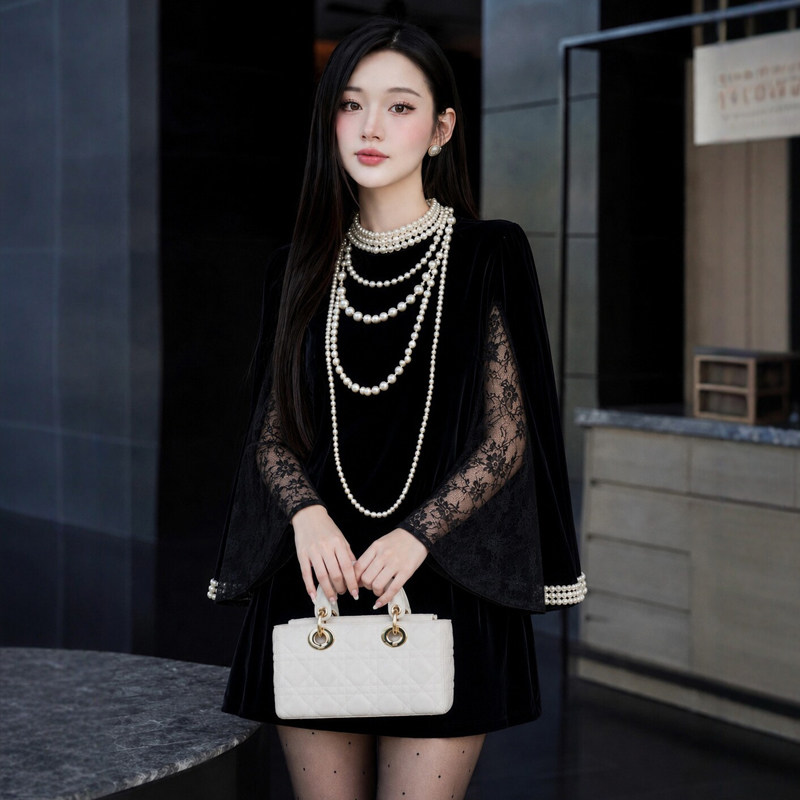 黑色重工钉珠丝绒喇叭袖连衣裙女