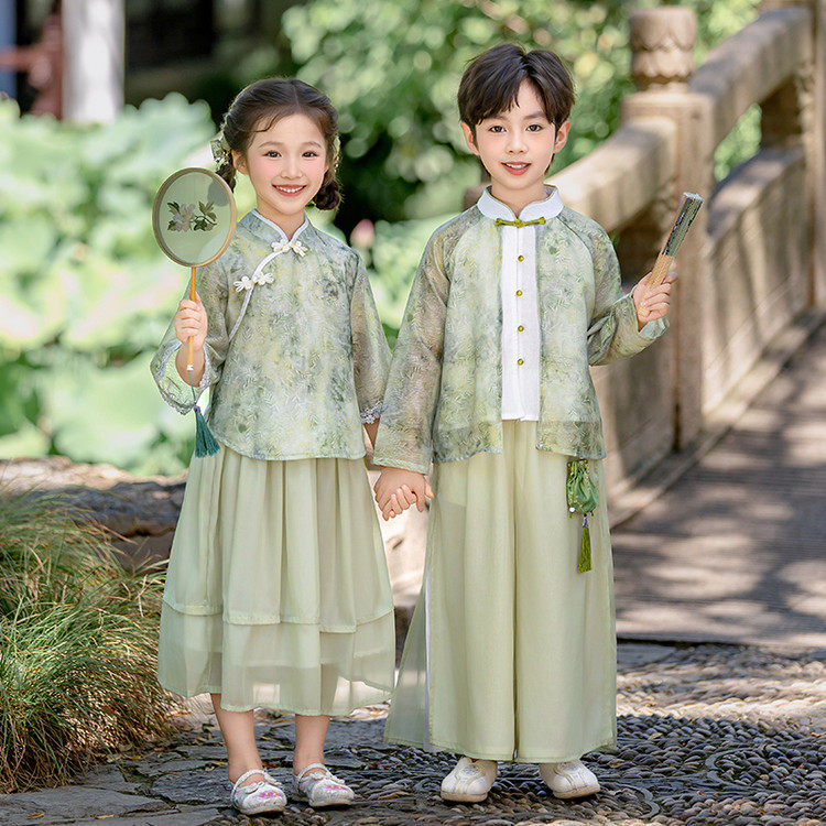 儿童汉服演出服古装2025新款男孩国风女大童夏季中式套装旗袍裙子