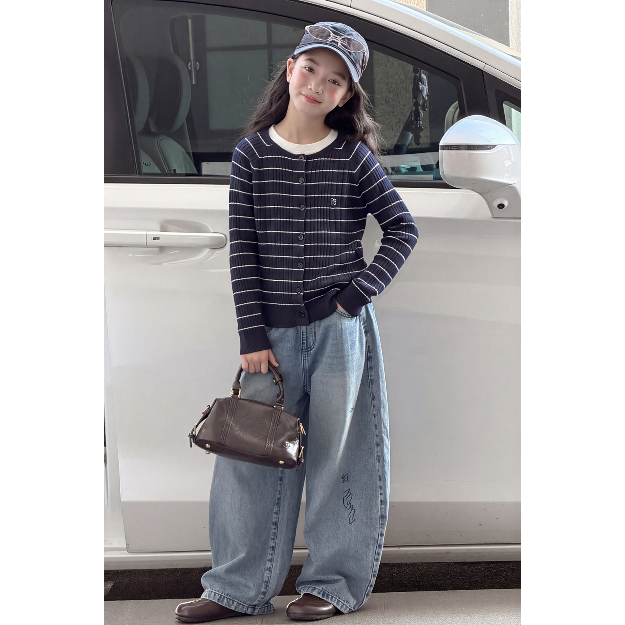韩系女童针织开衫2026秋季新款儿童条纹针织衫蓝色阔腿牛仔裤套装