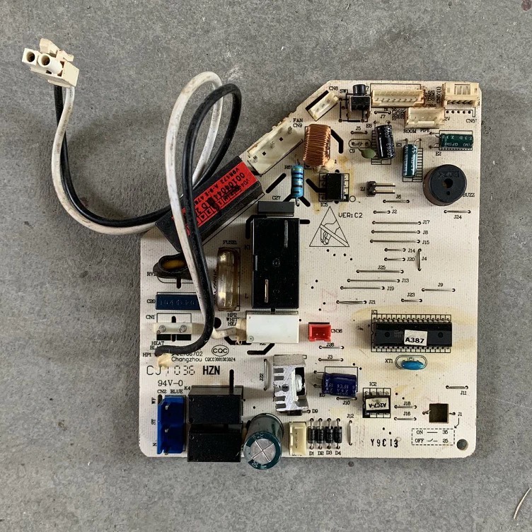 适用海尔空调KFR-26G/GLC12/GNC12T/GPC12内机主板0010404411D