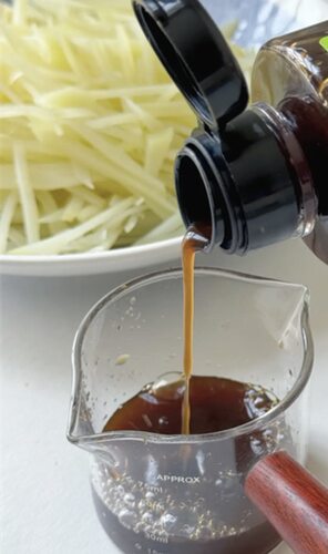 代胡松X鲜松茸油C汁280g*2瓶松R白灼310g*1瓶+赠荞麦面60g*5包