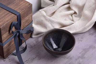 建窑知否宋代礼品装黑底银毫茶具