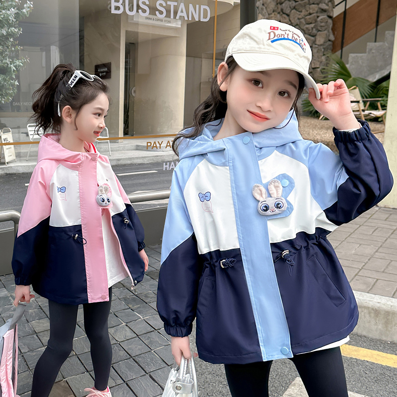 女童外套春秋2025秋装新款宝宝儿童秋款洋气秋季薄款早秋冲锋衣