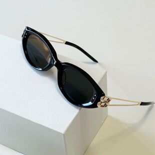 新款2025猫眼女高级感jennie金属拍照旅游镂空腿kunst ins墨镜女